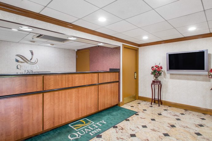 Imagen de los interiores del Hotel Quality Inn Near Princeton. Foto 19