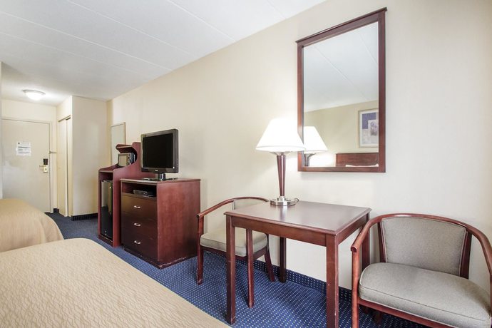 Imagen de la habitación del Hotel Quality Inn Near Princeton. Foto 11