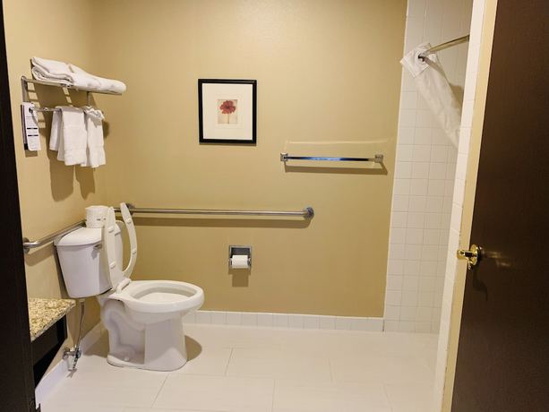 Imagen de la habitación del Hotel Quality Inn Near Seattle Premium Outlets. Foto 16