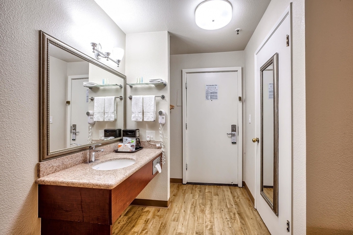 Imagen de la habitación del Hotel Quality Inn Near Six Flags Discovery Kingdom - Napa Valley. Foto 2