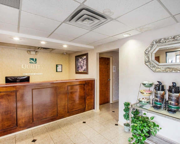 Imagen de los interiores del Hotel Quality Inn Near Six Flags. Foto 17