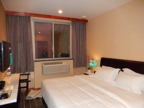 Imagen de la habitación del Hotel Quality Inn Near Sunset Park. Foto 4