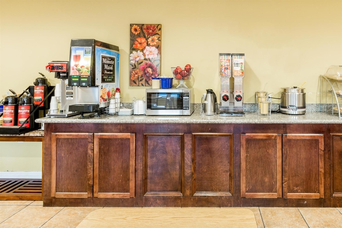 Imagen del bar/restaurante del Hotel Quality Inn New Orleans I-10 East. Foto 2