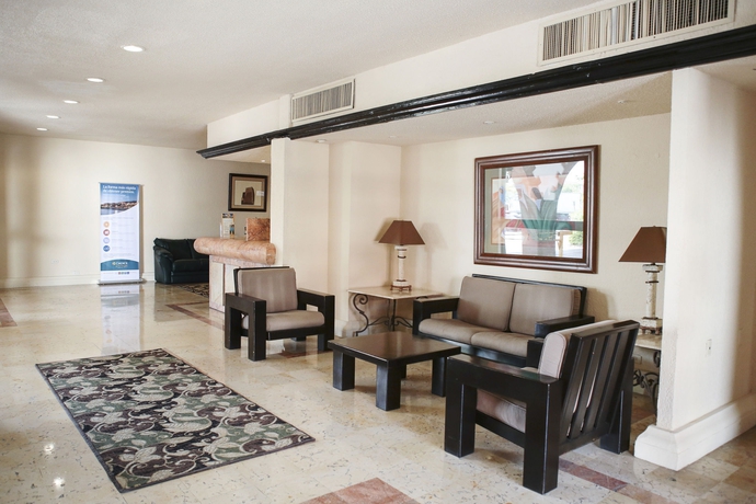 Imagen de los interiores del Hotel Quality Inn Nuevo Laredo. Foto 16