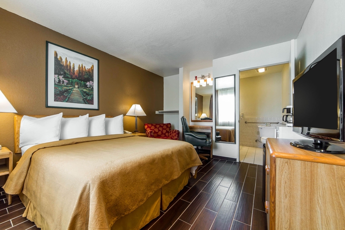 Imagen de la habitación del Hotel Quality Inn Oakland Airport. Foto 7