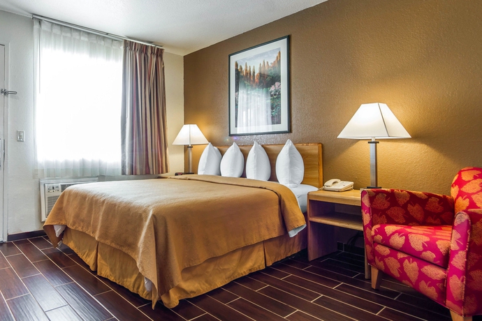 Imagen de la habitación del Hotel Quality Inn Oakland Airport. Foto 8