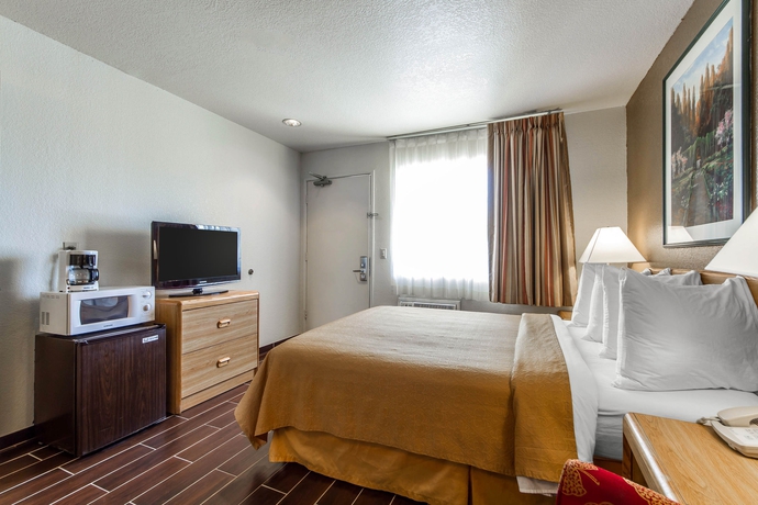 Imagen de la habitación del Hotel Quality Inn Oakland Airport. Foto 9