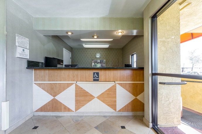 Imagen de los interiores del Hotel Quality Inn Oakland Airport. Foto 14