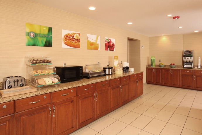 Imagen del bar/restaurante del Hotel Quality Inn Oakwood. Foto 3