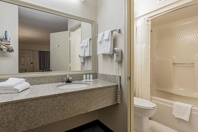 Imagen de la habitación del Hotel Quality Inn Oakwood - Gainesville. Foto 12