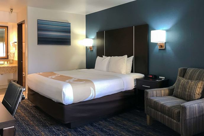 Imagen de la habitación del Hotel Quality Inn Ontario Airport Convention Center. Foto 5