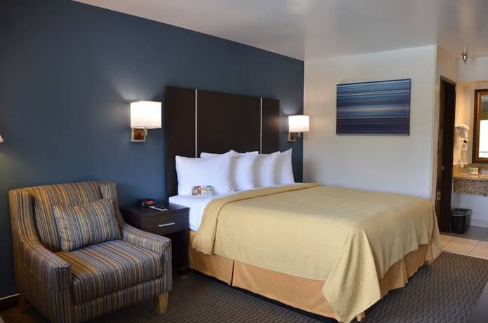Imagen de la habitación del Hotel Quality Inn Ontario Airport Convention Center. Foto 12