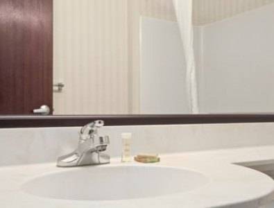 Imagen de la habitación del Hotel Quality Inn Overland Park Kansas City. Foto 8