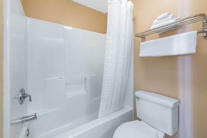 Imagen de la habitación del Hotel Quality Inn Palm Bay - Melbourne I-95. Foto 12