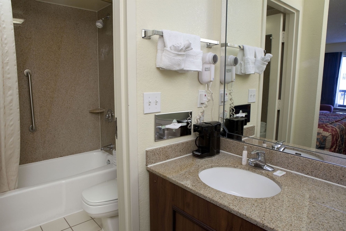 Imagen de la habitación del Hotel Quality Inn Palm Beach International Airport. Foto 3