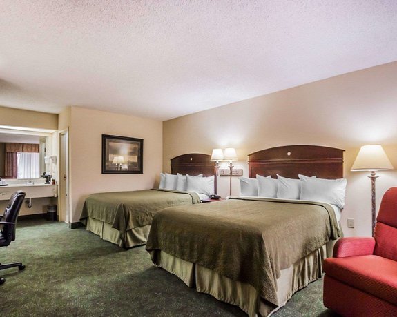 Imagen de la habitación del Hotel Quality Inn, Paris. Foto 4