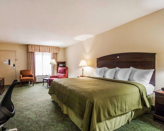 Imagen de la habitación del Hotel Quality Inn, Paris. Foto 8