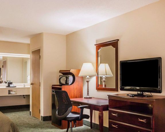 Imagen de la habitación del Hotel Quality Inn, Paris. Foto 10