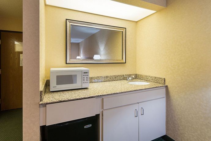 Imagen de la habitación del Hotel Quality Inn Parkersburg North. Foto 6