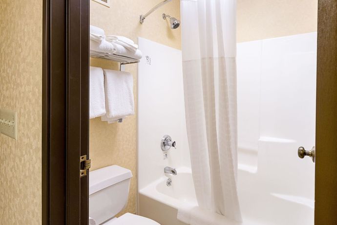 Imagen de la habitación del Hotel Quality Inn Parkersburg North. Foto 9