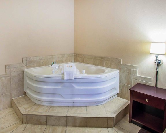 Imagen de la habitación del Hotel Quality Inn Peoria. Foto 7