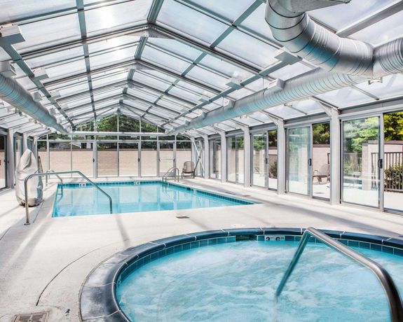 Imagen de los interiores del Hotel Quality Inn Peoria. Foto 14