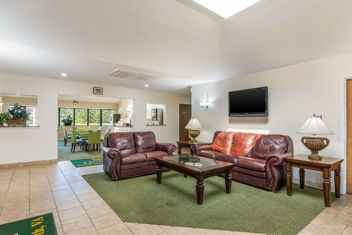 Imagen de los interiores del Hotel Quality Inn Petersburg Near Fort Gregg-adams. Foto 16