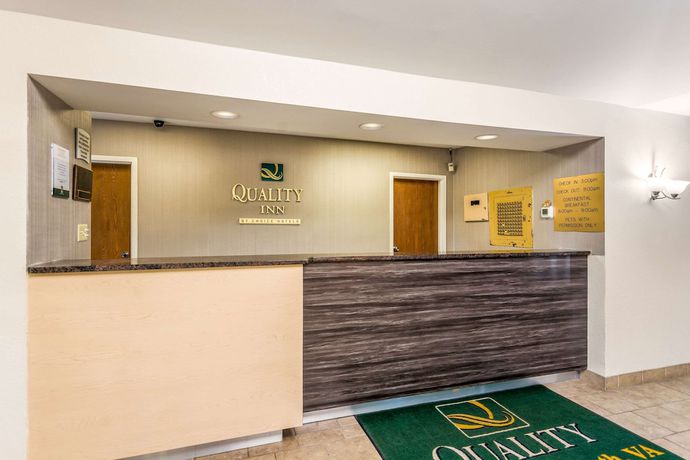 Imagen de los interiores del Hotel Quality Inn Petersburg Near Fort Gregg-adams. Foto 17