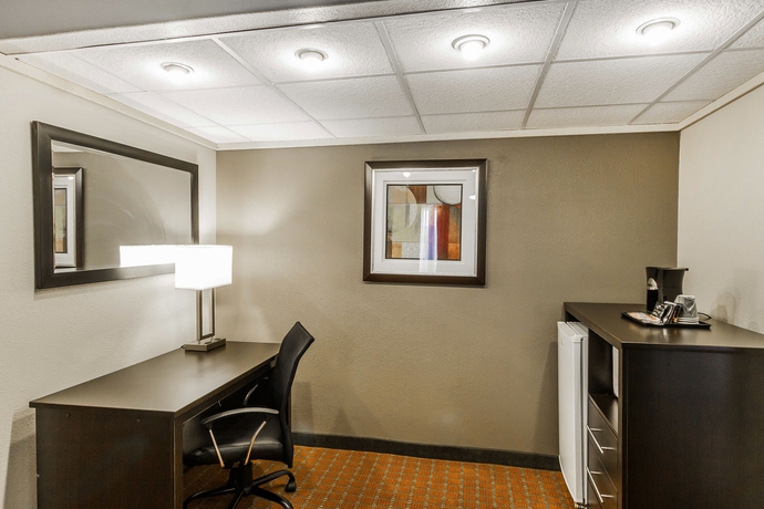 Imagen de los interiores del Hotel Quality Inn Phoenix Airport. Foto 8