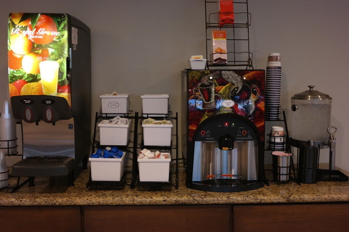 Imagen del bar/restaurante del Hotel Quality Inn Phoenix North I-17. Foto 6