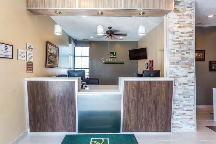 Imagen de los interiores del Hotel Quality Inn Pinehurst Area. Foto 15