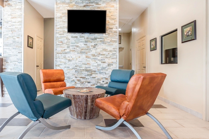 Imagen de los interiores del Hotel Quality Inn Pinehurst Area. Foto 16