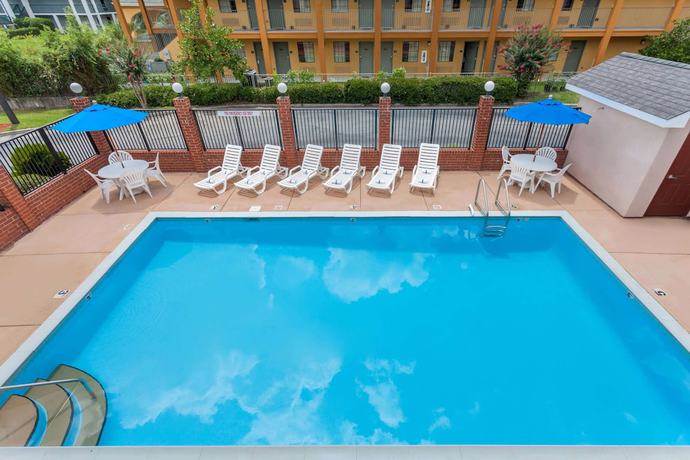 Imagen de la piscina del Hotel Quality Inn Port Wentworth Savannah North. Foto 11