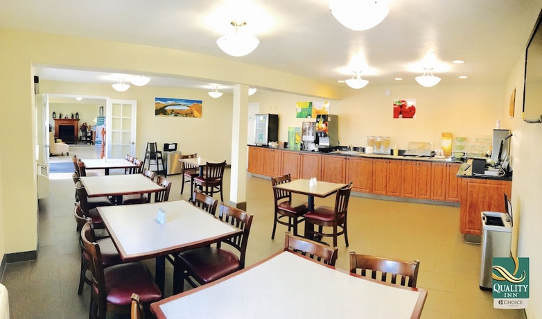 Imagen del bar/restaurante del Hotel Quality Inn Price Gateway To Moab National Parks. Foto 4