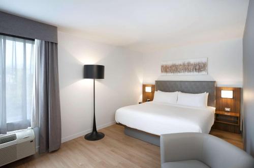 Imagen de la habitación del Hotel Quality Inn, Quebec City. Foto 20