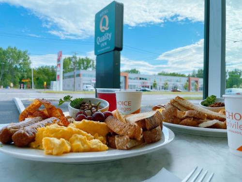 Imagen general del Hotel Quality Inn, Quebec City. Foto 2