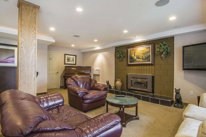 Imagen de los interiores del Hotel Quality Inn Quesnel. Foto 18