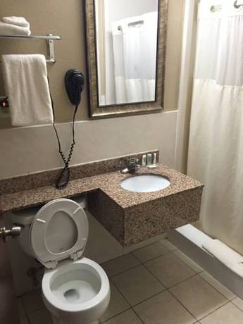 Imagen de la habitación del Hotel Quality Inn Raynham. Foto 1