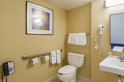 Imagen de la habitación del Hotel Quality Inn Revere. Foto 12