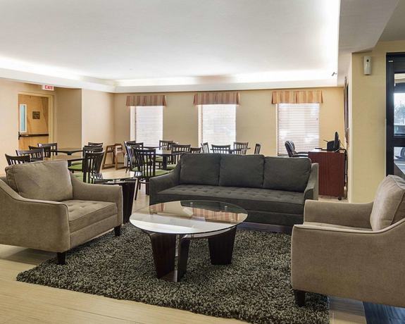 Imagen de los interiores del Hotel Quality Inn Richmond Airport. Foto 15