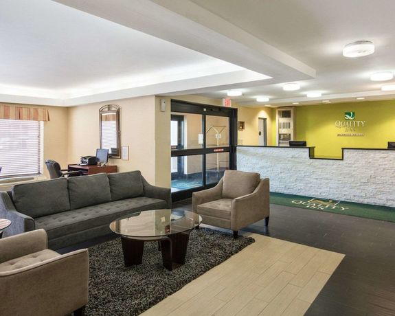 Imagen de los interiores del Hotel Quality Inn Richmond Airport. Foto 19
