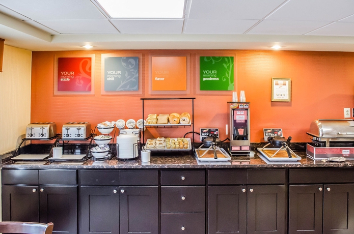 Imagen del bar/restaurante del Hotel Quality Inn Riverfront. Foto 5