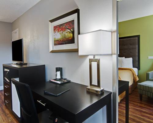 Imagen de la habitación del Hotel Quality Inn Roanoke Airport. Foto 3