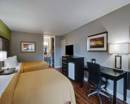 Imagen de la habitación del Hotel Quality Inn Roanoke Airport. Foto 5