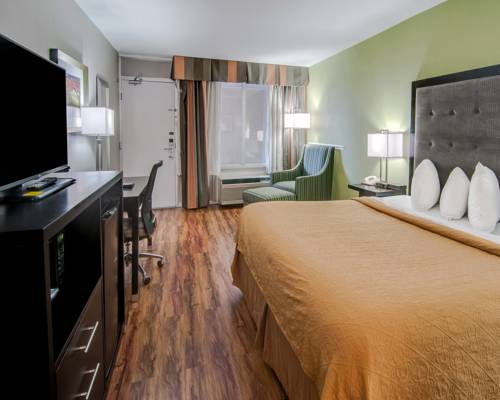 Imagen de la habitación del Hotel Quality Inn Roanoke Airport. Foto 11