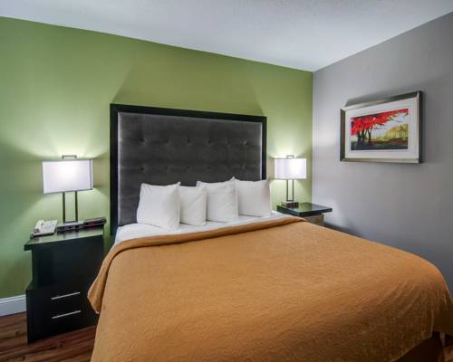 Imagen de la habitación del Hotel Quality Inn Roanoke Airport. Foto 12