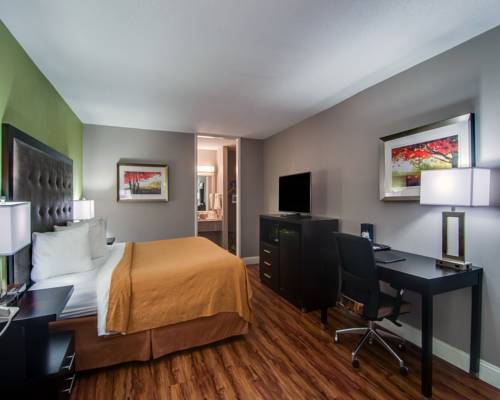 Imagen de la habitación del Hotel Quality Inn Roanoke Airport. Foto 13