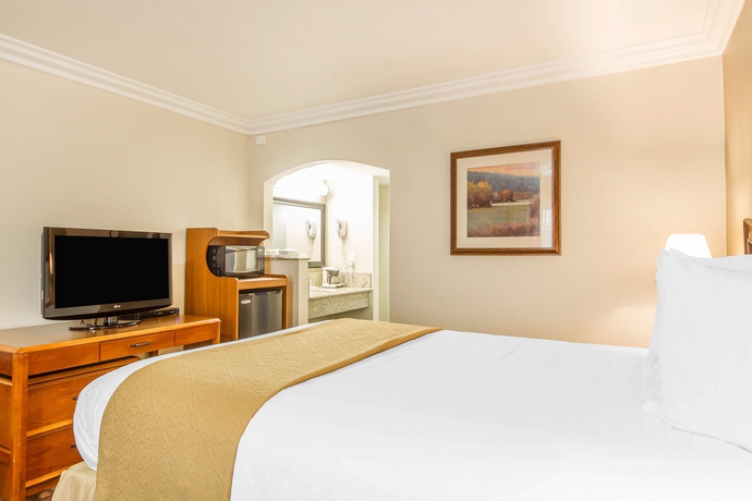 Imagen de la habitación del Hotel Quality Inn Sacramento Convention Center. Foto 6