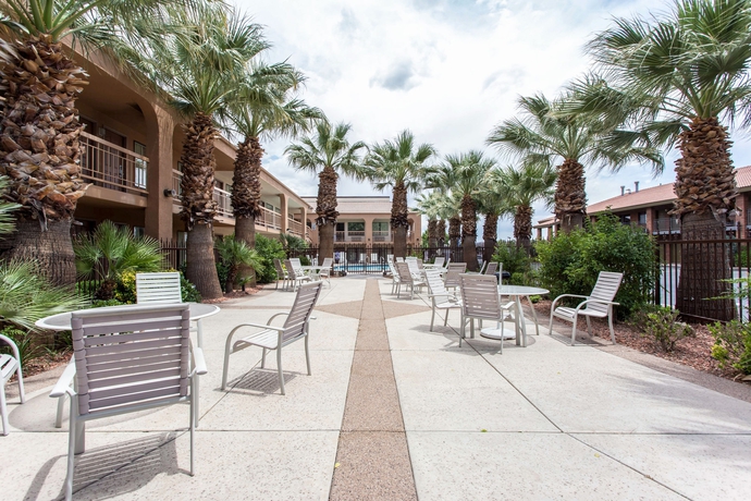 Imagen de la piscina del Hotel Quality Inn Saint George South Bluff. Foto 14