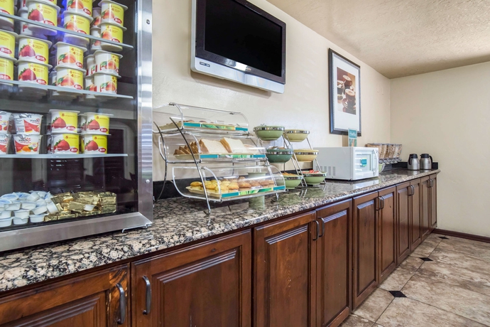 Imagen del bar/restaurante del Hotel Quality Inn Saint George South Bluff. Foto 3